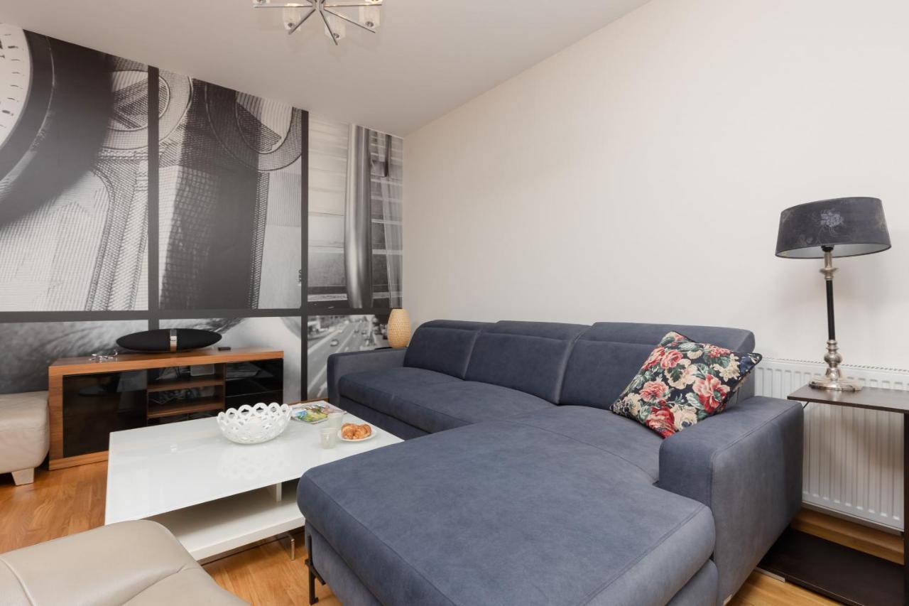 Warsaw Srodmiescie Apartment With Balcony By Noclegi Renters Exteriör bild